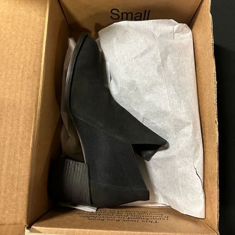Eileen Fisher Black Even Tumbled Nubuck Booties 9.5